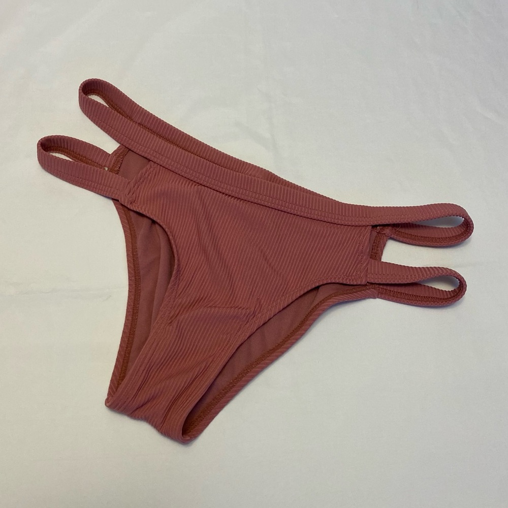 Cut out Bikini bottom